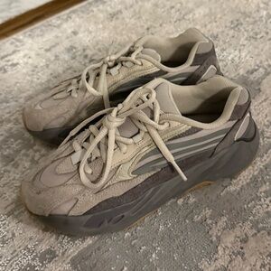 Yeezy Boost 700 V2 'Tephra'